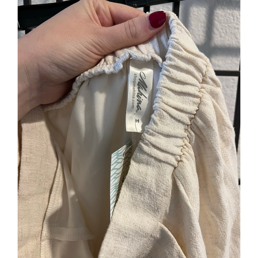 Mahina Linen Shorts - Picture 2 of 4
